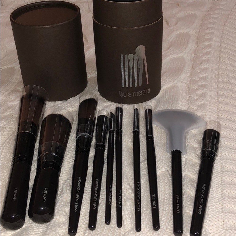 Laura Mercier Makeup Brush Set